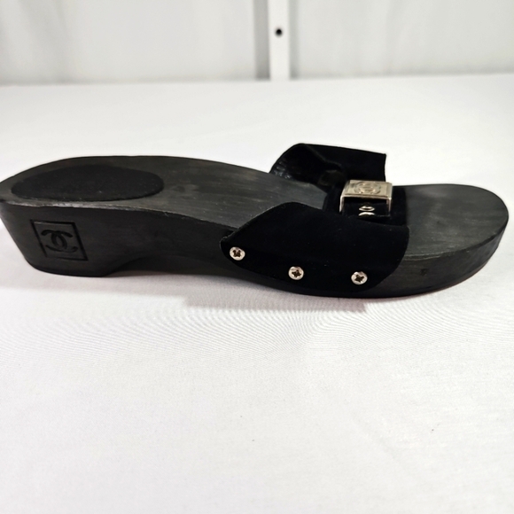 Chanel Black Suede Sandals Size 38 - Picture 3 of 8